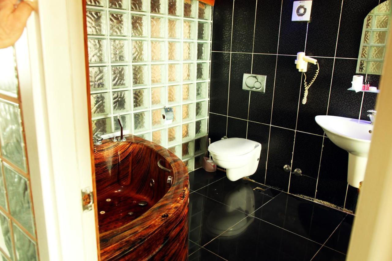 Life Otel 2*